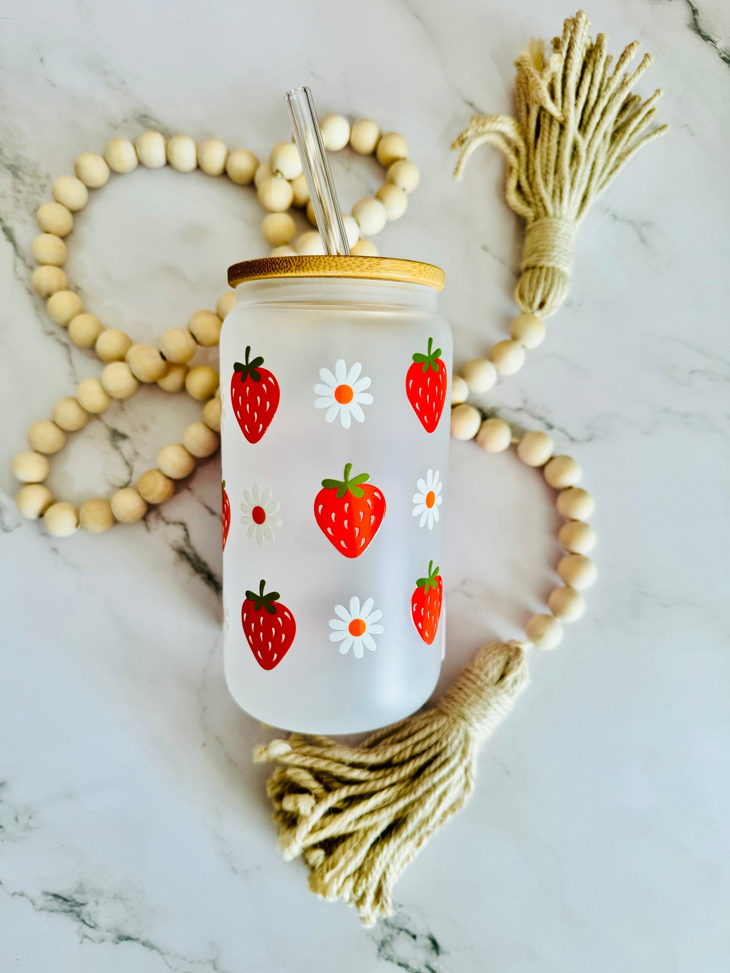 Strawberries & Daisies 16oz Glass Can