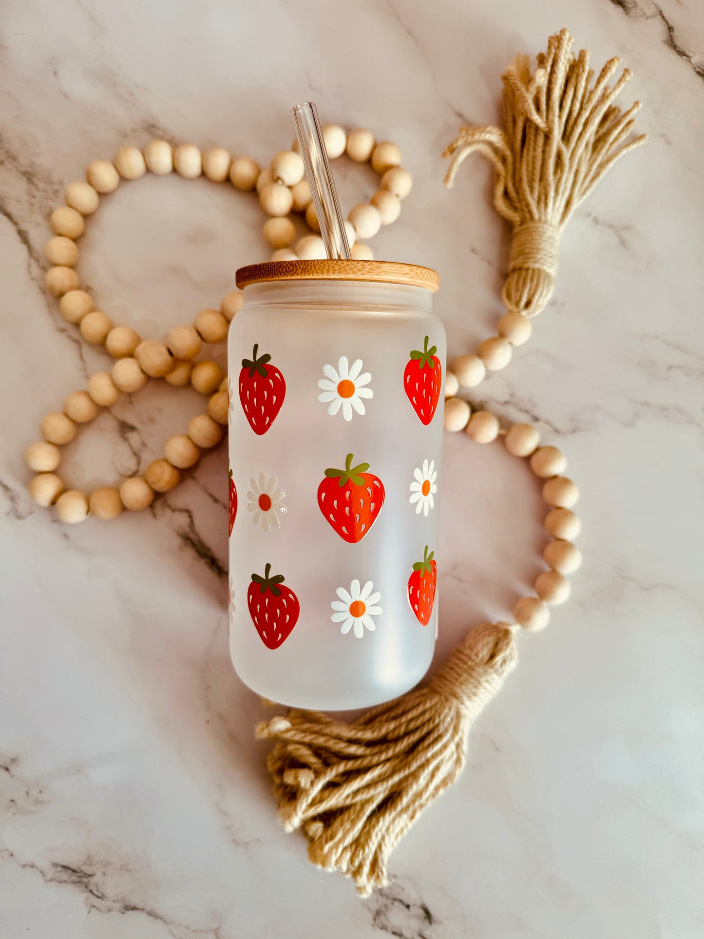 Strawberries & Daisies 16oz Glass Can